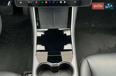 Внедорожник / Кроссовер Tesla Model Y 2020 в 