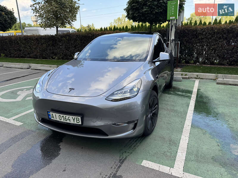 Внедорожник / Кроссовер Tesla Model Y 2024 в Киеве
