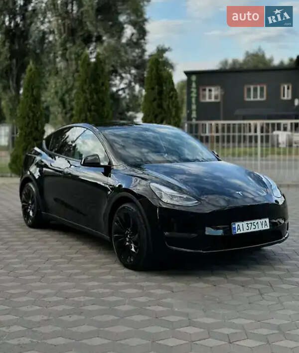 Внедорожник / Кроссовер Tesla Model Y 2023 в Львове