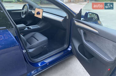 Внедорожник / Кроссовер Tesla Model Y 2023 в 