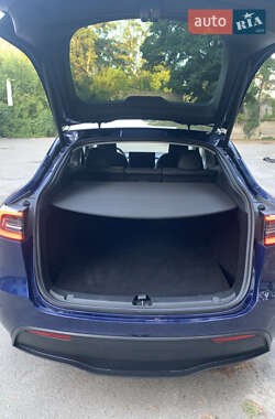 Внедорожник / Кроссовер Tesla Model Y 2023 в 