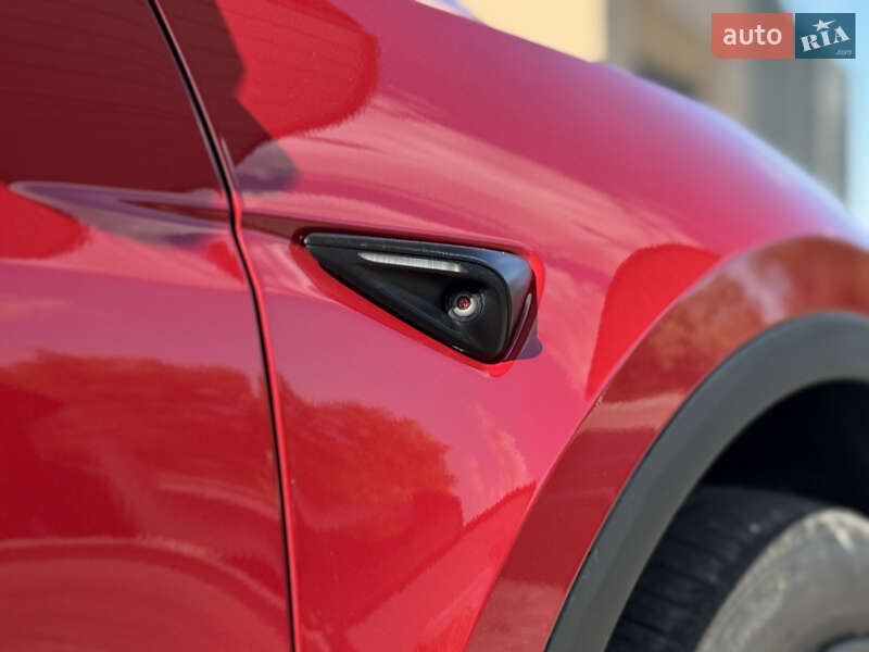Внедорожник / Кроссовер Tesla Model Y 2023 в Днепре
