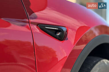 Внедорожник / Кроссовер Tesla Model Y 2023 в 