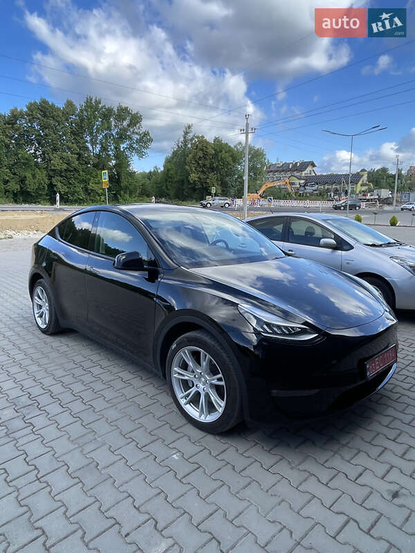 Tesla Model Y 2022 Tesla Model Y 2022