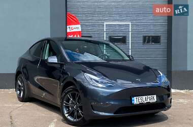 Позашляховик / Кросовер Tesla Model Y 2024 в Києві