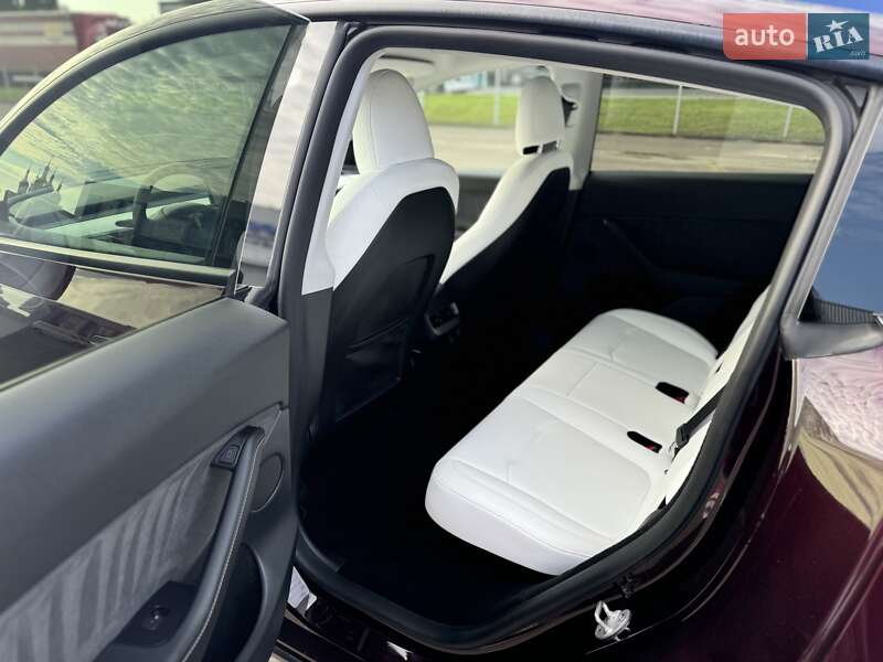 Внедорожник / Кроссовер Tesla Model Y 2024 в Ковеле фото 27 Внедорожник / Кроссовер Tesla Model Y 2024 в Ковеле