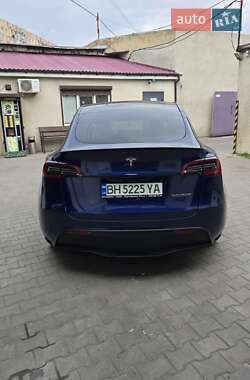 Внедорожник / Кроссовер Tesla Model Y 2023 в 