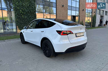 Внедорожник / Кроссовер Tesla Model Y 2024 в 