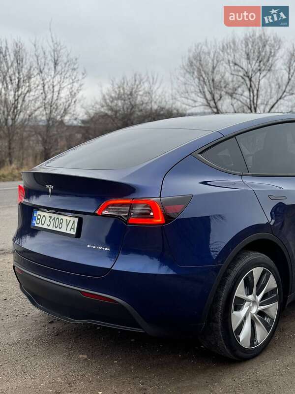 Внедорожник / Кроссовер Tesla Model Y 2022 в Львове