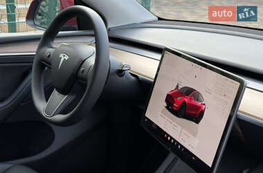 Внедорожник / Кроссовер Tesla Model Y 2024 в 