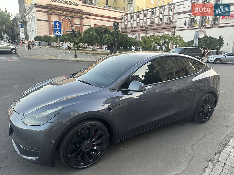 Внедорожник / Кроссовер Tesla Model Y 2022 в Одессе