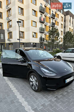 Внедорожник / Кроссовер Tesla Model Y 2023 в 