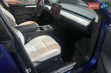 Внедорожник / Кроссовер Tesla Model Y 2024 в 
