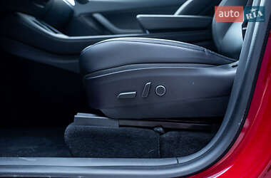 Внедорожник / Кроссовер Tesla Model Y 2022 в 