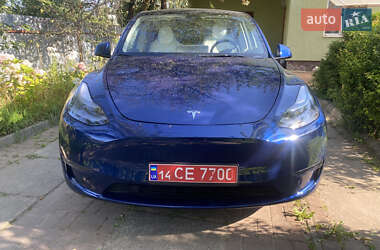Внедорожник / Кроссовер Tesla Model Y 2024 в 