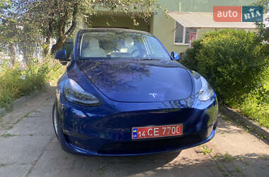 Внедорожник / Кроссовер Tesla Model Y 2024 в 