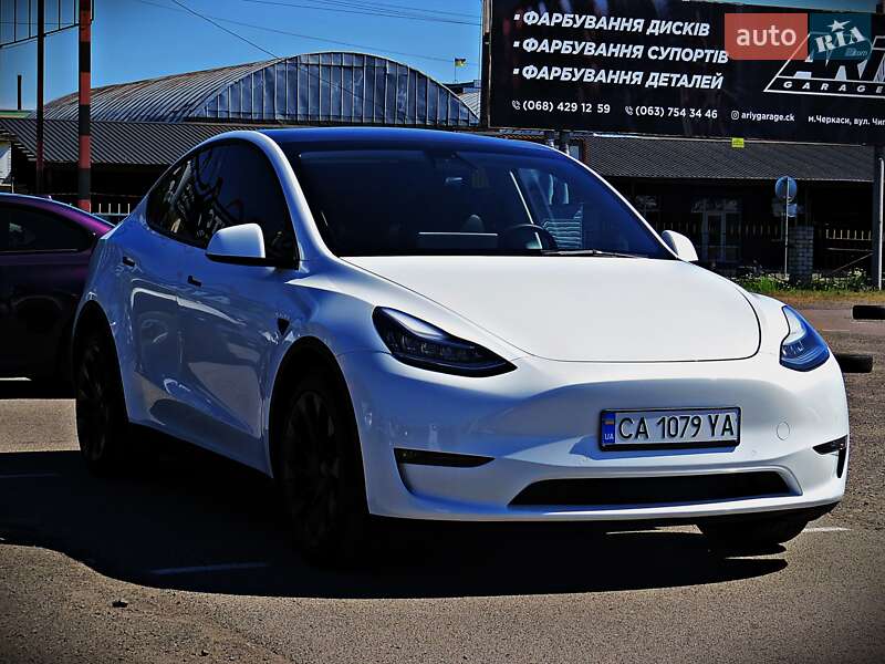 Позашляховик / Кросовер Tesla Model Y 2021 в Черкасах