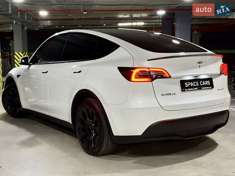 Внедорожник / Кроссовер Tesla Model Y 2021 в Киеве