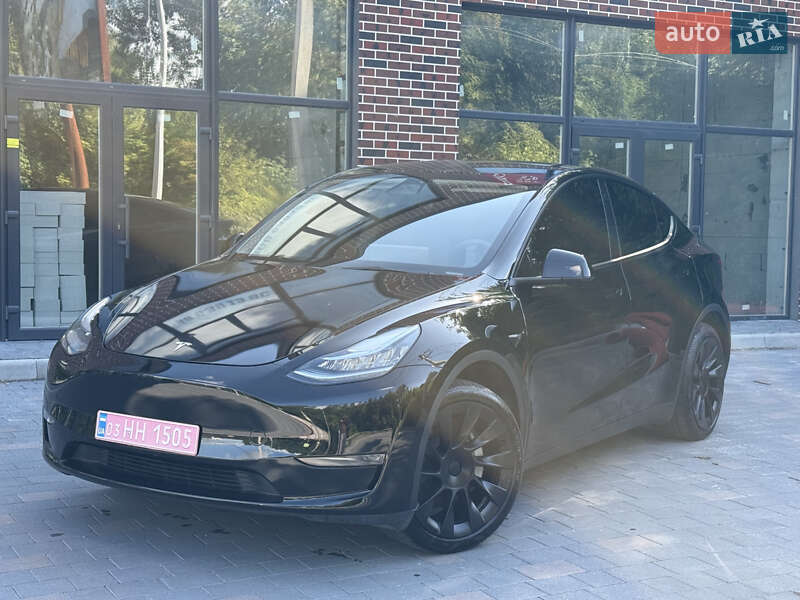 Внедорожник / Кроссовер Tesla Model Y 2023 в Тернополе