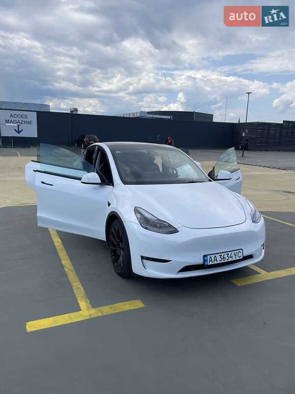 Внедорожник / Кроссовер Tesla Model Y 2021 в Первомайске