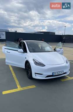 Внедорожник / Кроссовер Tesla Model Y 2021 в 