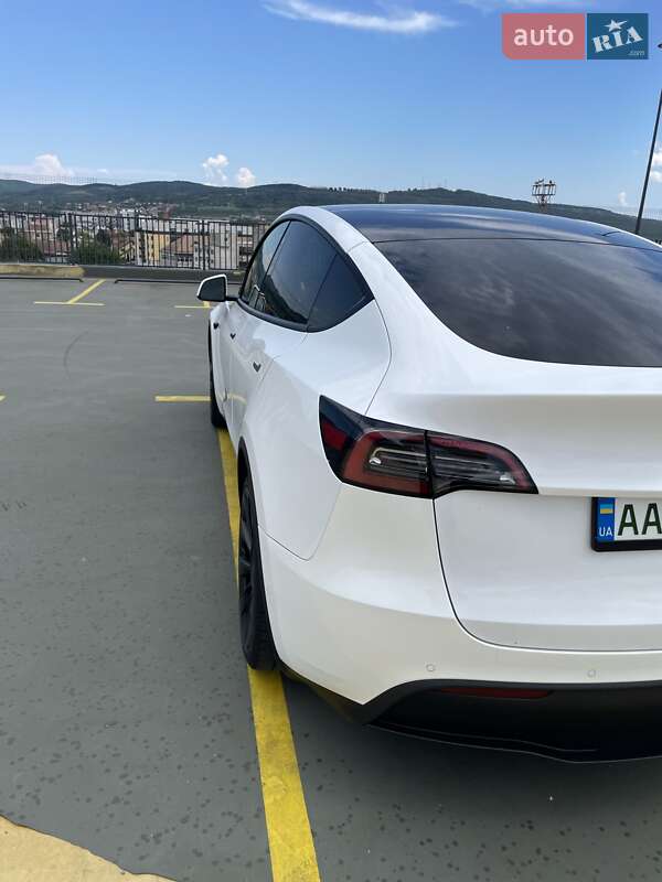 Внедорожник / Кроссовер Tesla Model Y 2021 в Первомайске