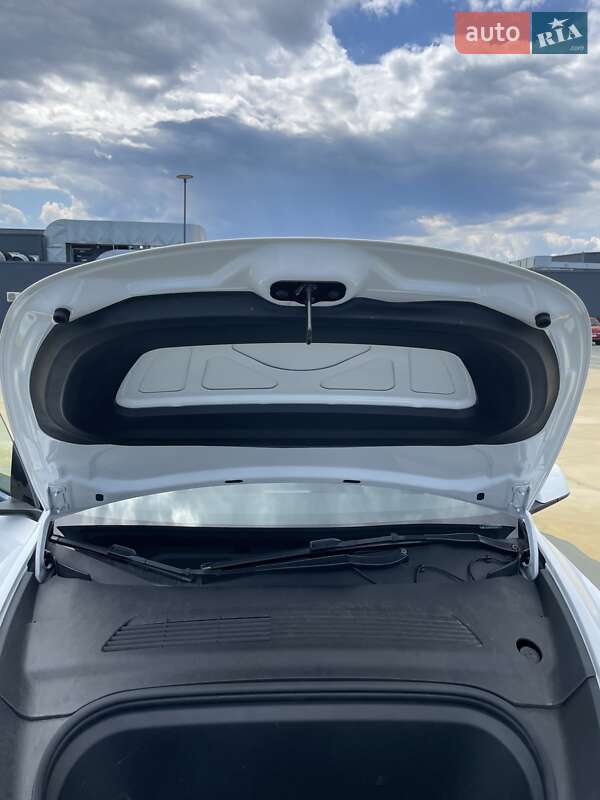 Внедорожник / Кроссовер Tesla Model Y 2021 в Первомайске