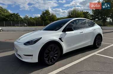 Внедорожник / Кроссовер Tesla Model Y 2021 в 