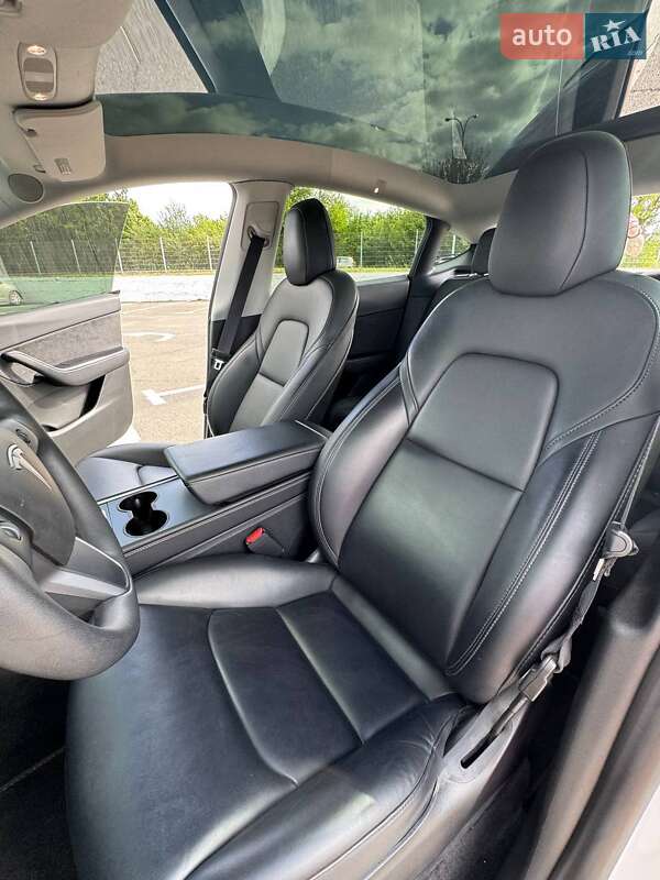 Внедорожник / Кроссовер Tesla Model Y 2021 в Днепре