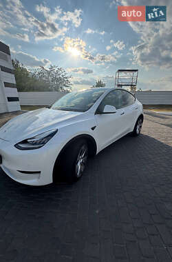 Внедорожник / Кроссовер Tesla Model Y 2021 в 