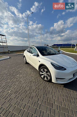 Внедорожник / Кроссовер Tesla Model Y 2021 в 