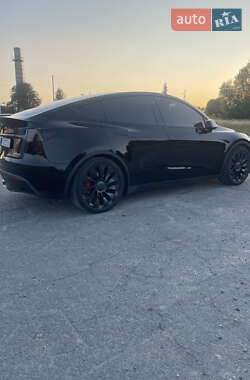 Внедорожник / Кроссовер Tesla Model Y 2022 в Буче