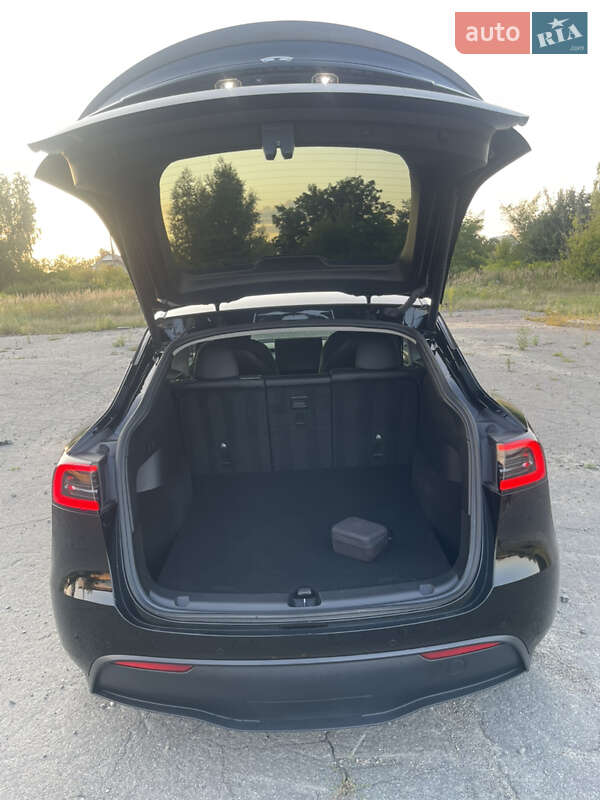 Внедорожник / Кроссовер Tesla Model Y 2022 в Буче