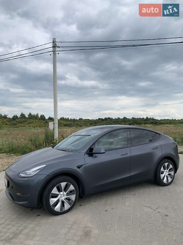 Внедорожник / Кроссовер Tesla Model Y 2020 в Львове