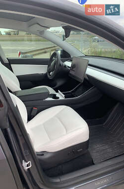 Внедорожник / Кроссовер Tesla Model Y 2020 в 