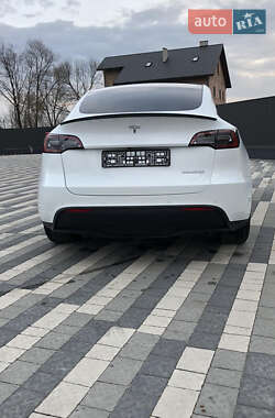 Внедорожник / Кроссовер Tesla Model Y 2021 в 