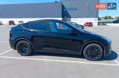 Внедорожник / Кроссовер Tesla Model Y 2023 в 