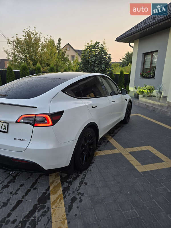 Внедорожник / Кроссовер Tesla Model Y 2022 в Луцке