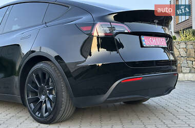 Внедорожник / Кроссовер Tesla Model Y 2023 в 