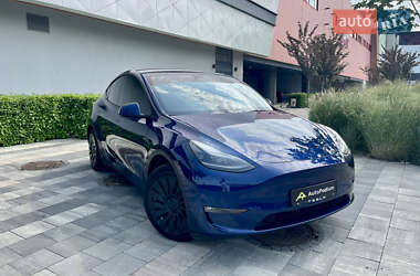 Внедорожник / Кроссовер Tesla Model Y 2023 в 