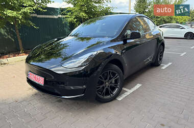 Позашляховик / Кросовер Tesla Model Y 2025 в Києві
