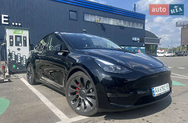 Внедорожник / Кроссовер Tesla Model Y 2022 в Киеве