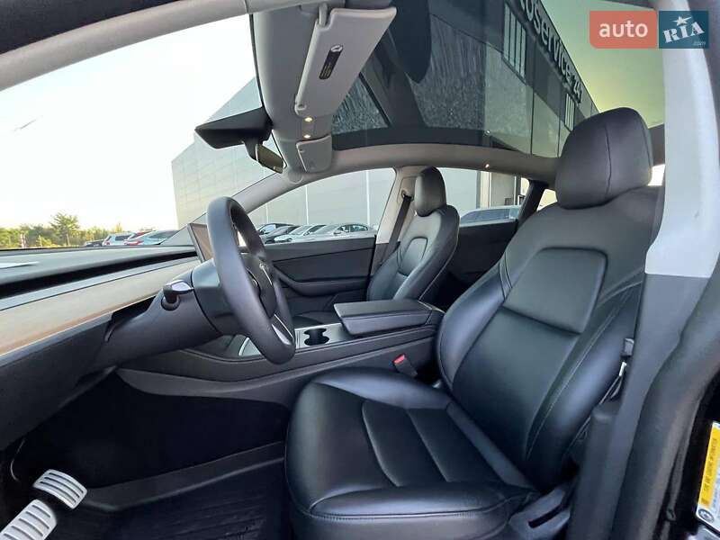 Внедорожник / Кроссовер Tesla Model Y 2022 в Львове