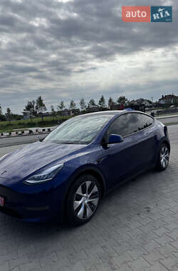Внедорожник / Кроссовер Tesla Model Y 2020 в 