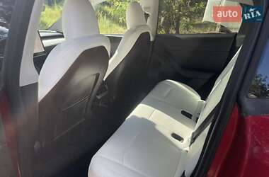 Внедорожник / Кроссовер Tesla Model Y 2024 в 