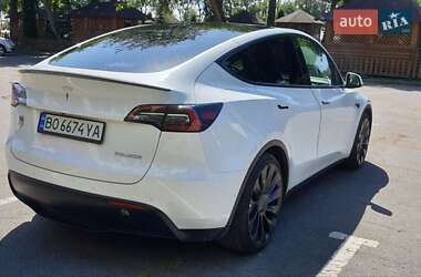 Внедорожник / Кроссовер Tesla Model Y 2022 в 