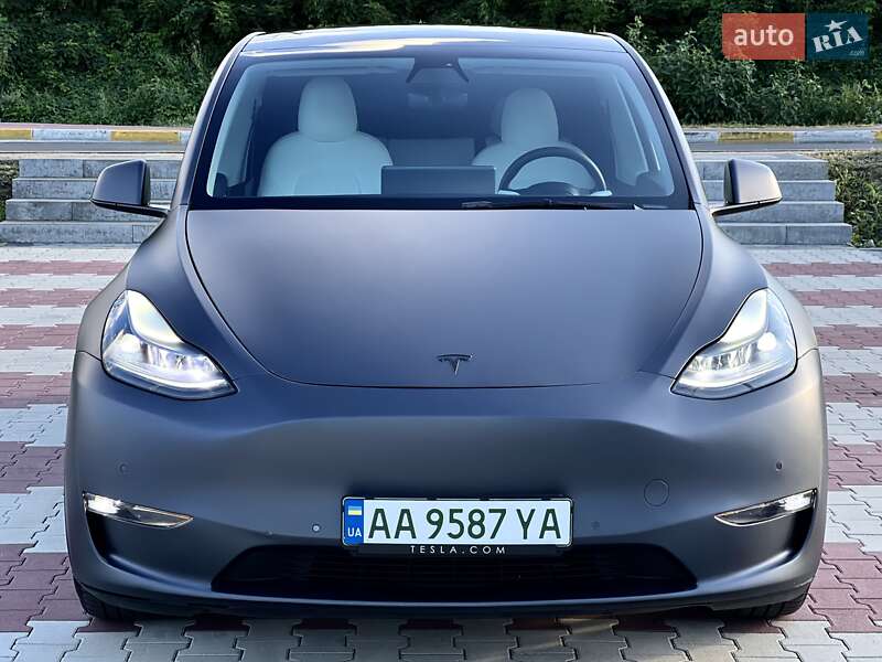 Внедорожник / Кроссовер Tesla Model Y 2022 в Киеве