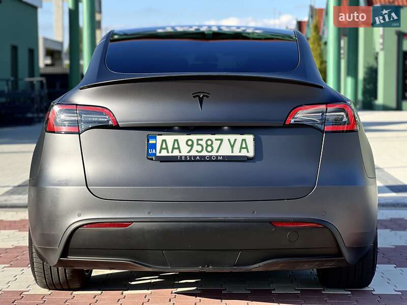Внедорожник / Кроссовер Tesla Model Y 2022 в Киеве