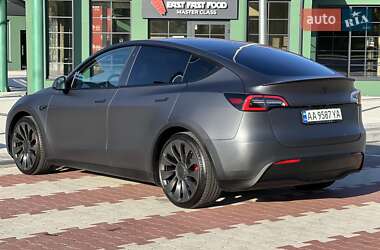 Внедорожник / Кроссовер Tesla Model Y 2022 в 