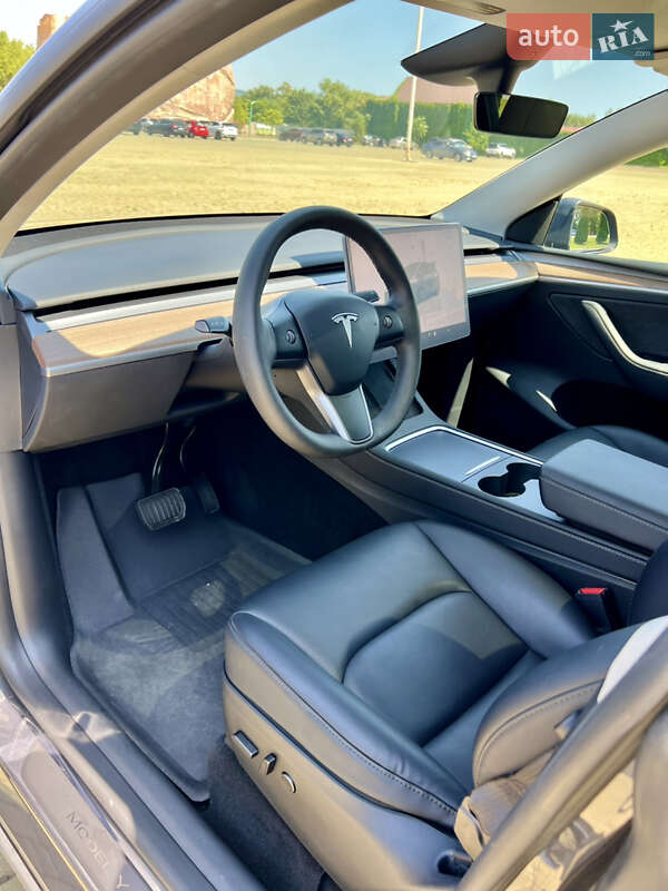Внедорожник / Кроссовер Tesla Model Y 2023 в Одессе